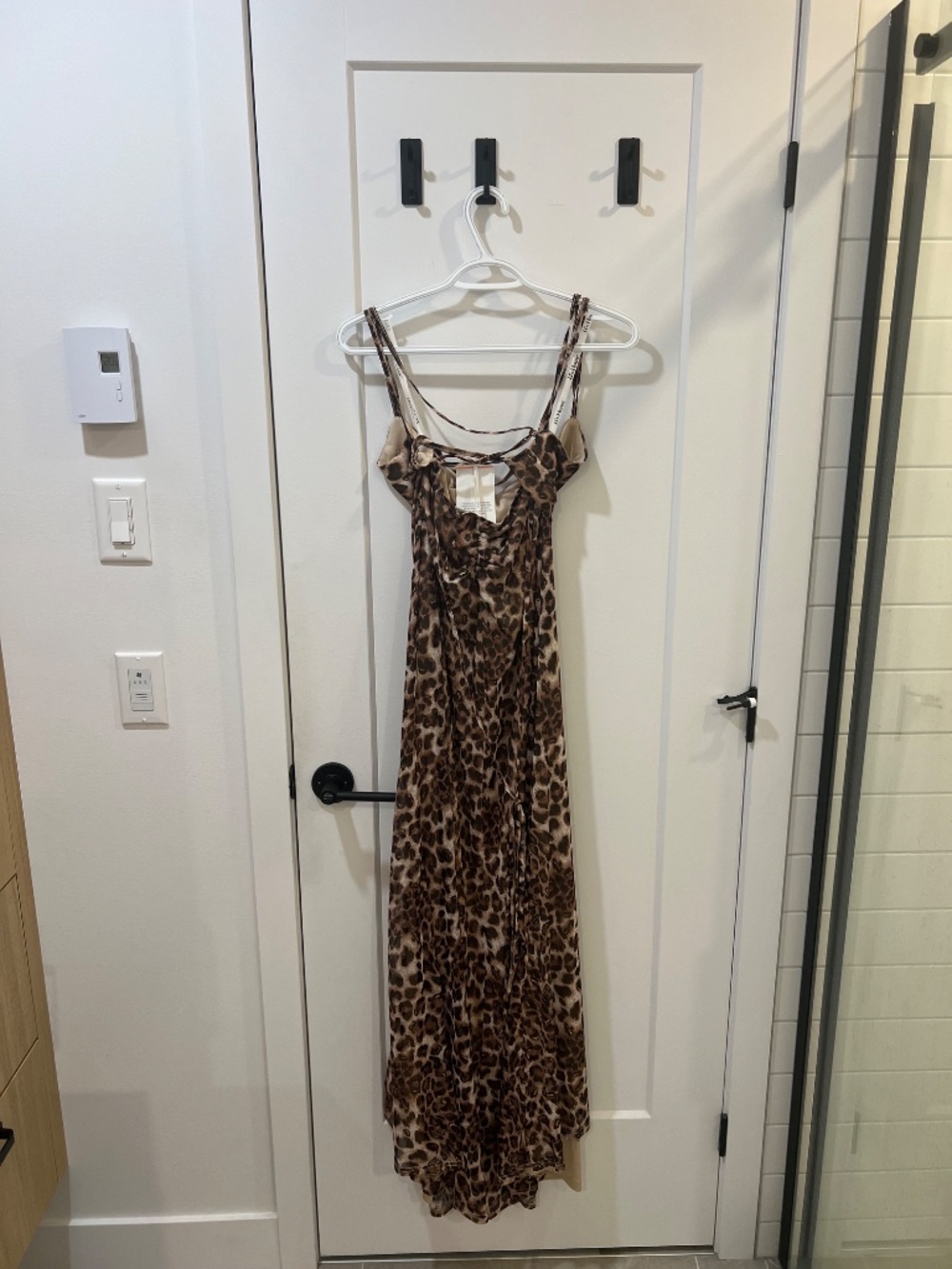Maxi Leopard Print Dress (Size L) - Picture 8 of 10